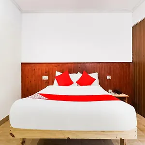 *** Hotel O Oval Retreat India